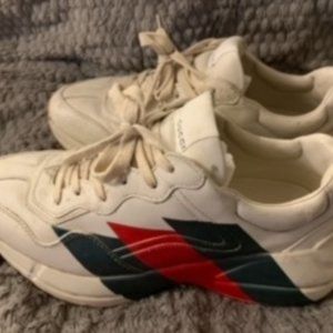 Men’s Rhyton Gucci stripes leather sneaker size 8